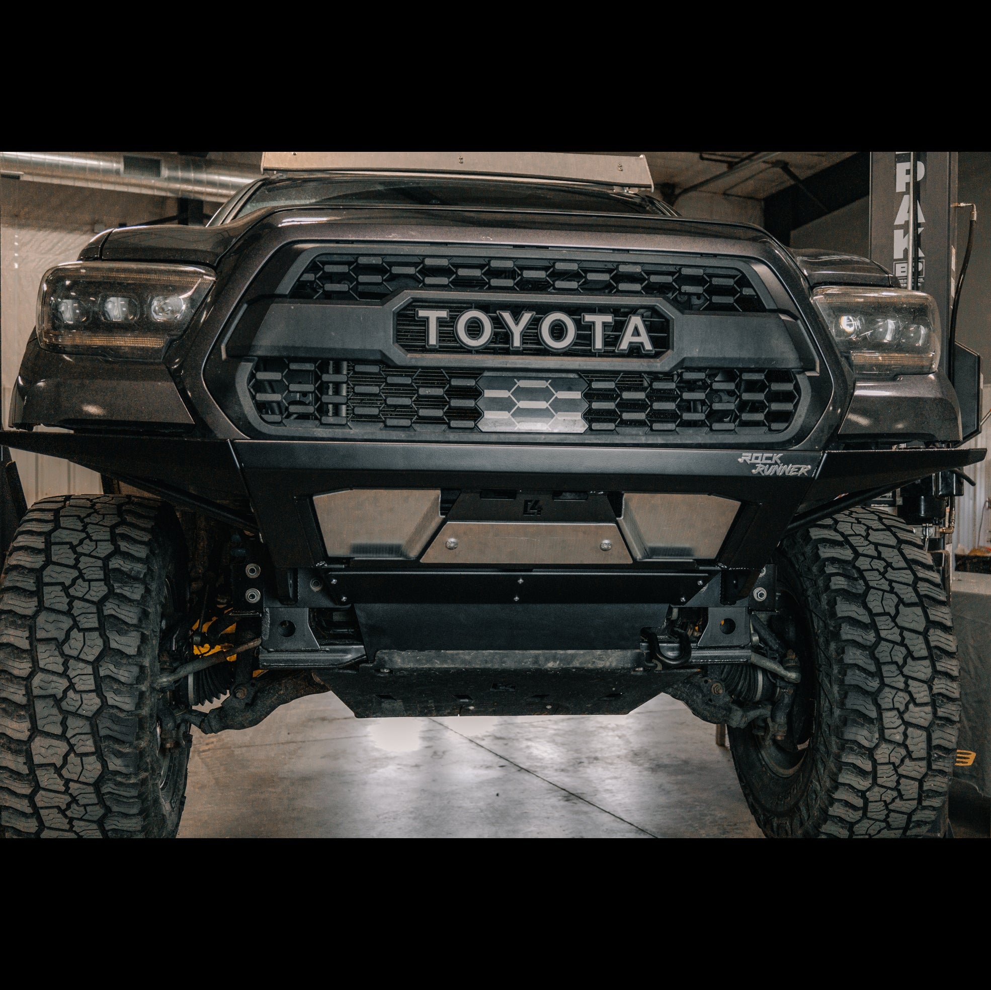 Tacoma Rock Runner Front Bumper / 3rd Gen / 2016-2023