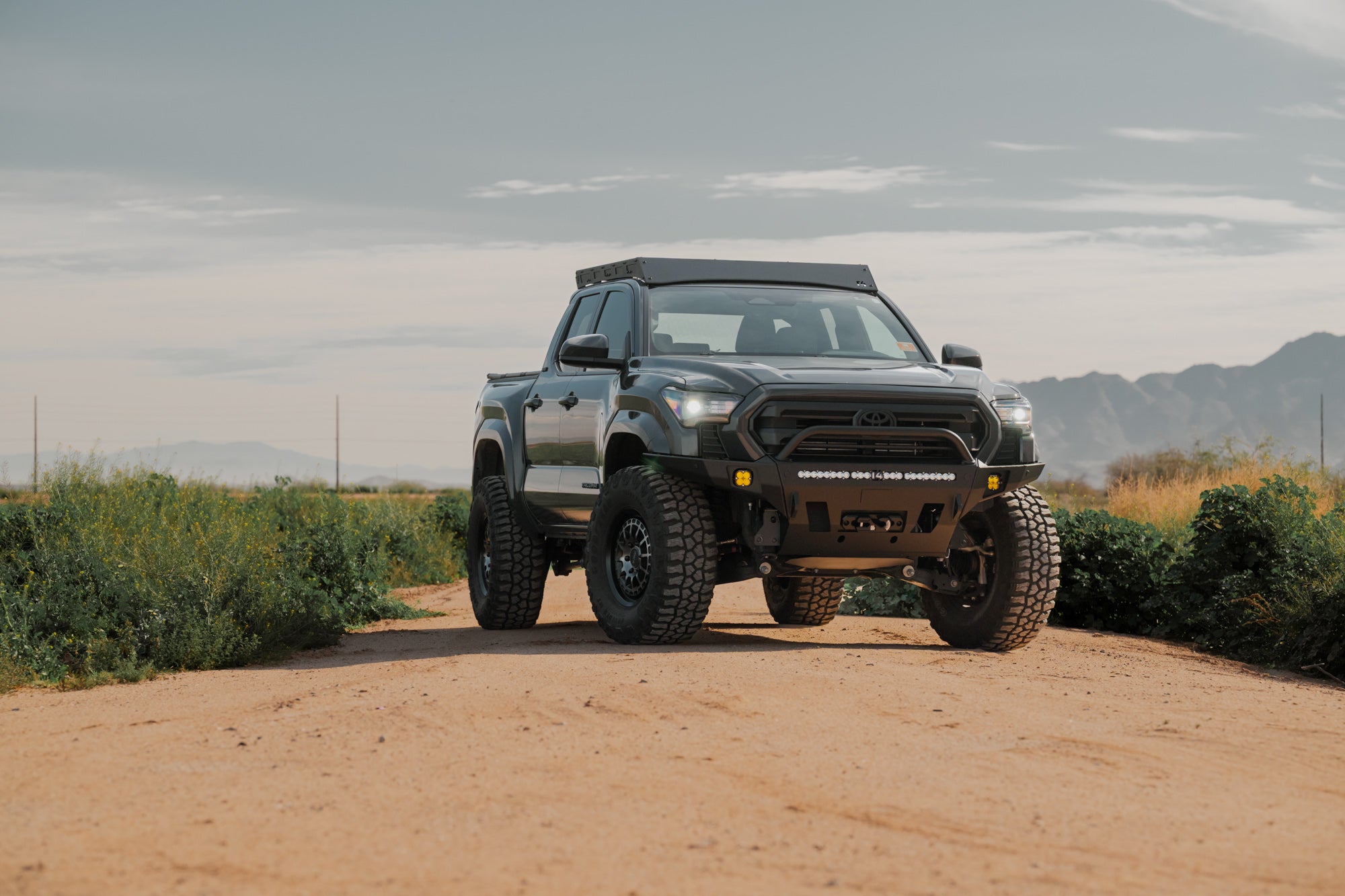 Tacoma Roof Rack with Optional Light Bar Mount / 4th Gen / 2024-2026
