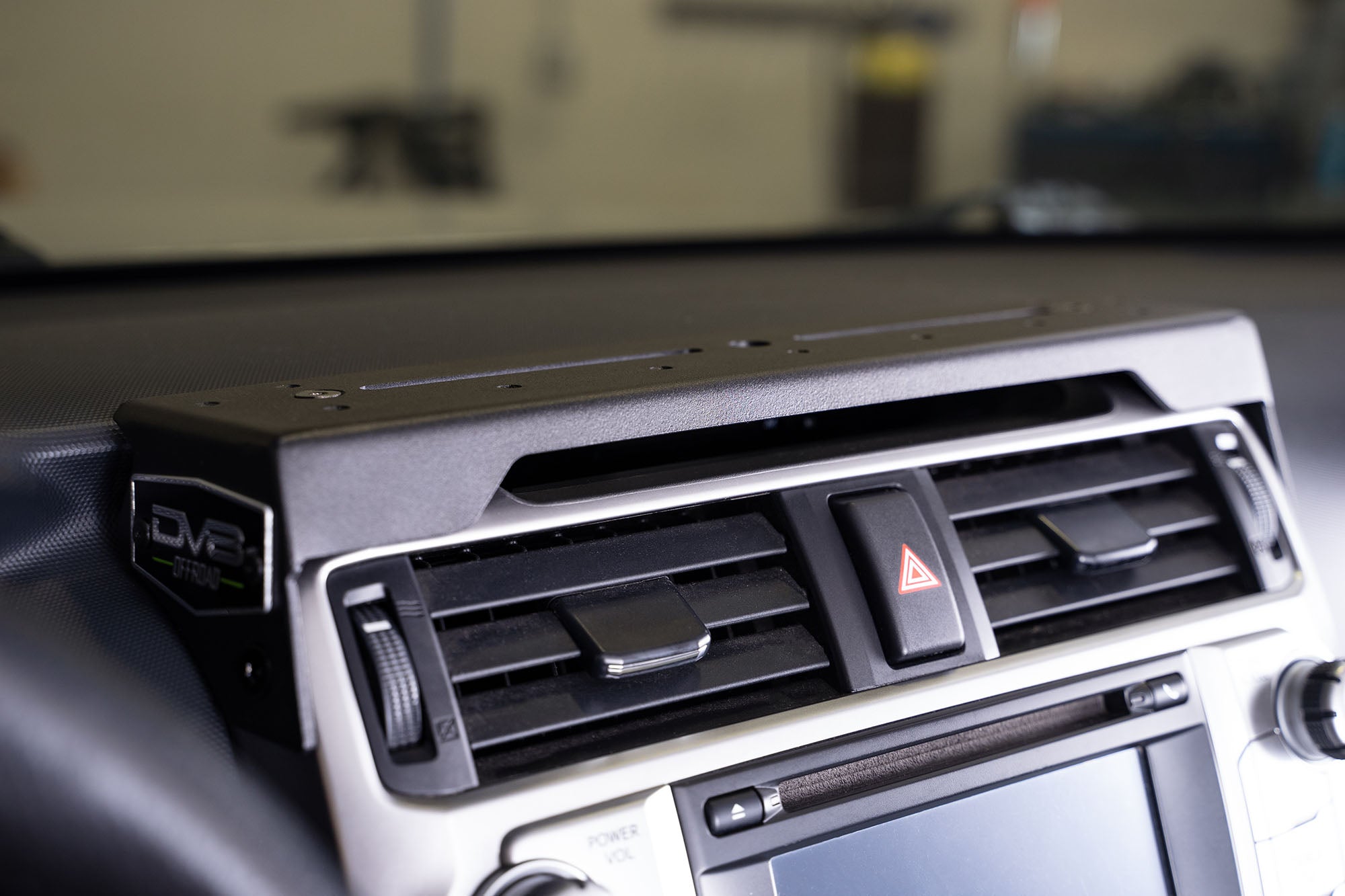 Toyota 4Runner Digital Device Dash Mount