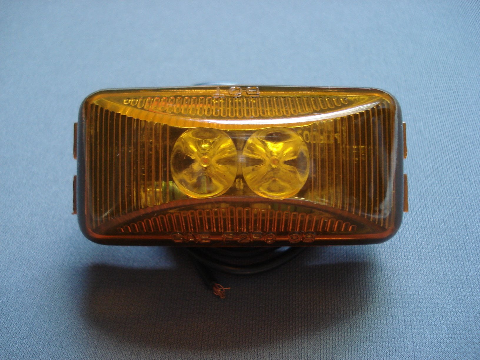 Amber LED Sealed Stud Mount Marker