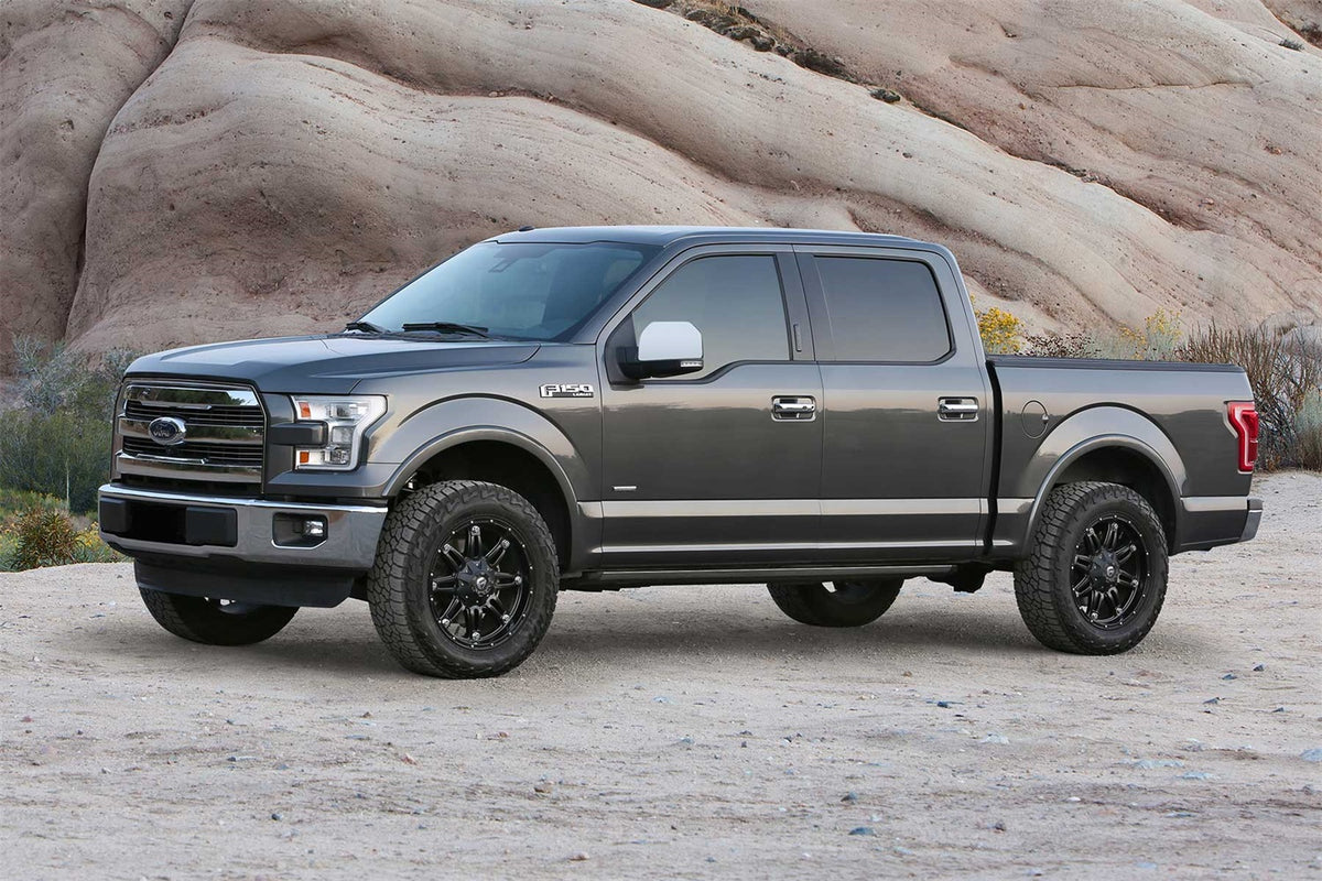 Fabtech Suspension Lift Kit – w/DLSS Shocks, 2 in. Lift, Incl. Upper Control Arms (PN K2246DL)