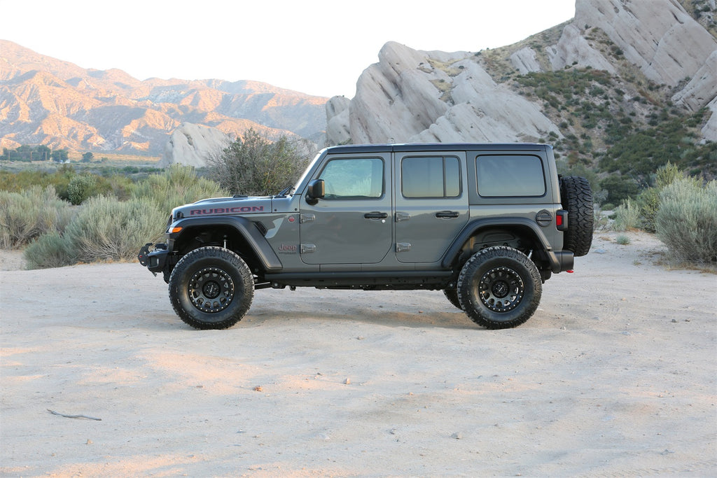 Fabtech Suspension Lift Kit – 5 in. w/Stealth Shocks, w/Drag Link/Trail Kit (PN K4209M)