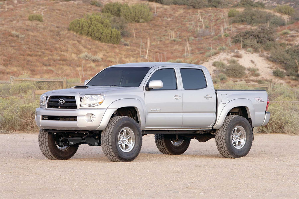 Fabtech Suspension Lift Kit – w/Performance Shocks, 6 in. Lift (PN K7019)