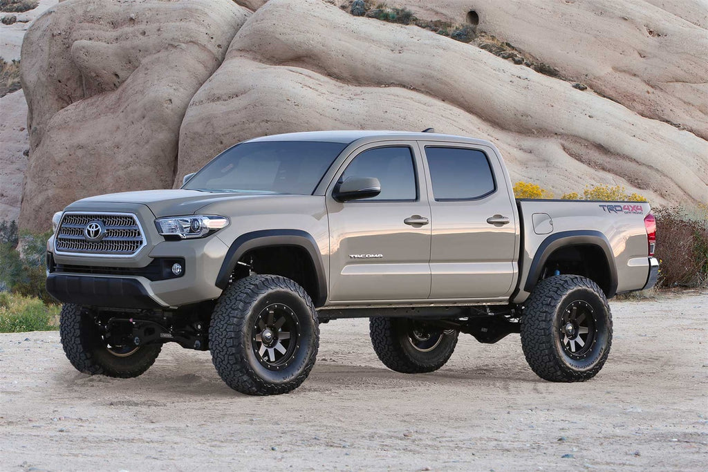 Fabtech Suspension Lift Kit – 6 In. Lift, w/ Front Dirt Logic 2.5 Resi Coilovers, Rear Dirt Logic Shocks (PN K7049DL)