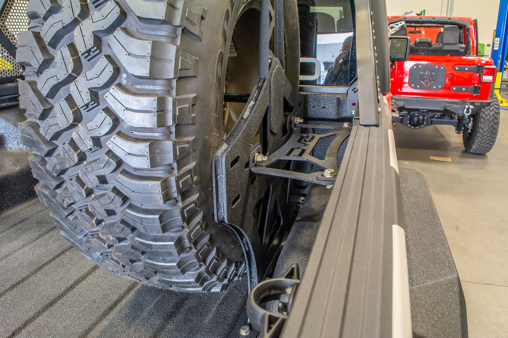 Jeep Gladiator JT Stand Up Spare Tire Mount