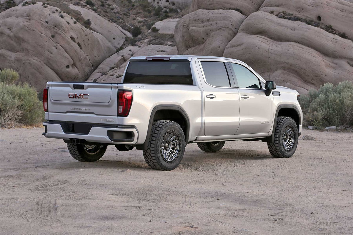 Fabtech Suspension Lift Kit – 3 in. Lift, w/Front Dirt Logic 2.5 Coilovers And Rear Dirt Logic 2.25 Shocks, Incl. PN[FTS21268/FTS21299/FTS811452] (PN K1190DL)