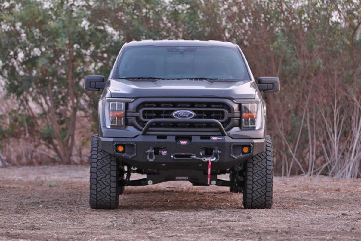Fabtech Suspension Lift Kit – 6 in. Lift, w/Front Dirt Logic 2.5 Coilovers, Rear Dirt Logic Shocks (PN K2372DL)