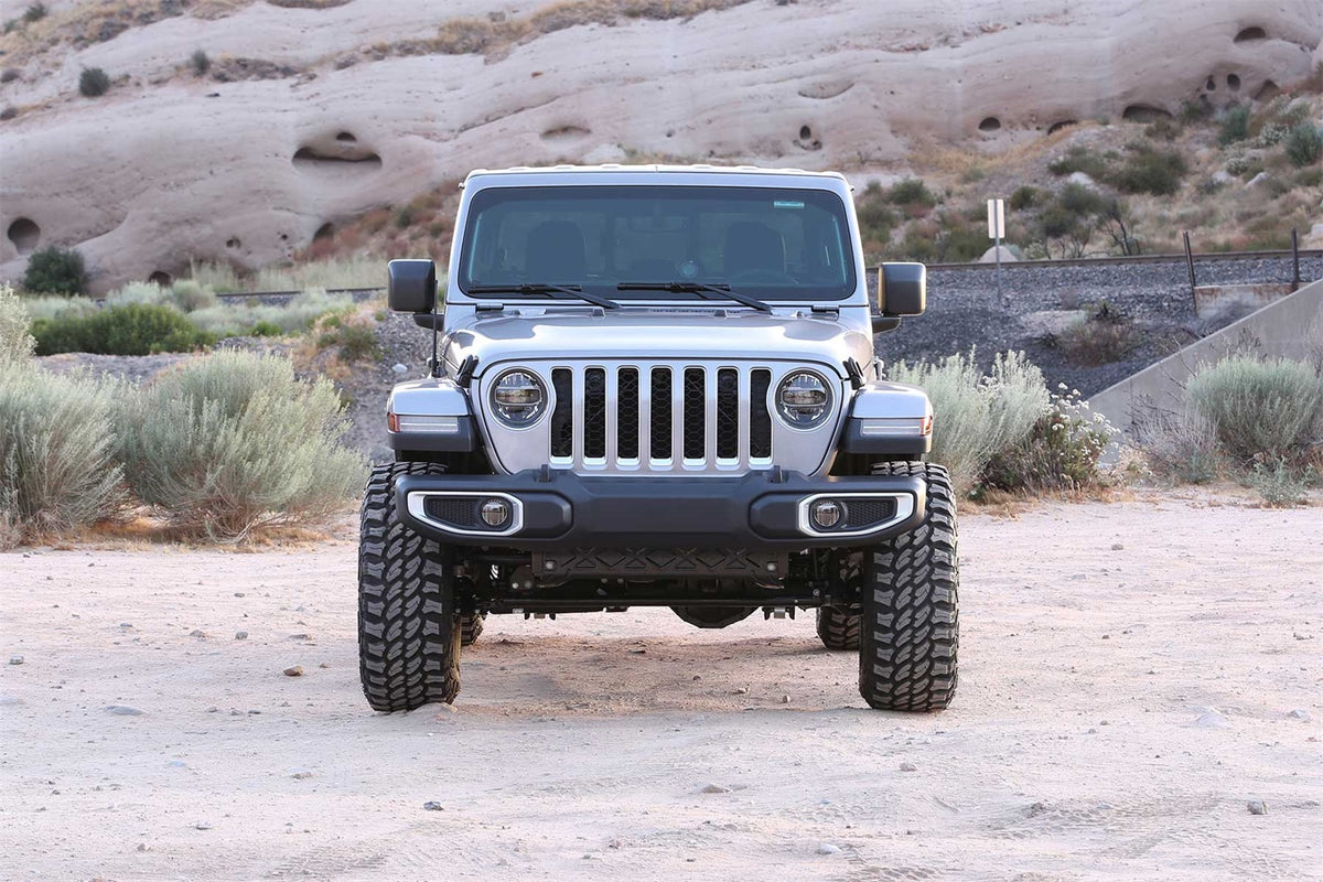 Fabtech Suspension Lift Kit – 3 in. Lift, w/Dirt Logic 2.25 Resi Shocks (PN K4161DL)