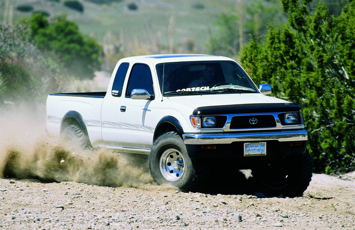Fabtech Suspension Lift Kit – w/Performance Shocks, 3.5 in. Lift, Incl. Upper Control Arms (PN K7017)